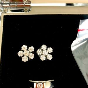 18KT Diamond Flower Cluster Halo Earrings